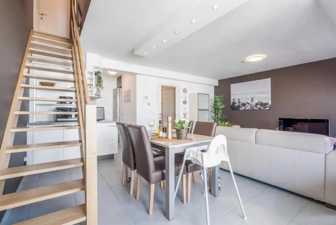 Cosy Duplex In Westende Met 3 Slpk Middelkerke Exterior photo